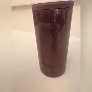 BRUMATE HOPSULATOR SLIM CAN COOLER INSULATED FOR 12 oz SLIM CANS.